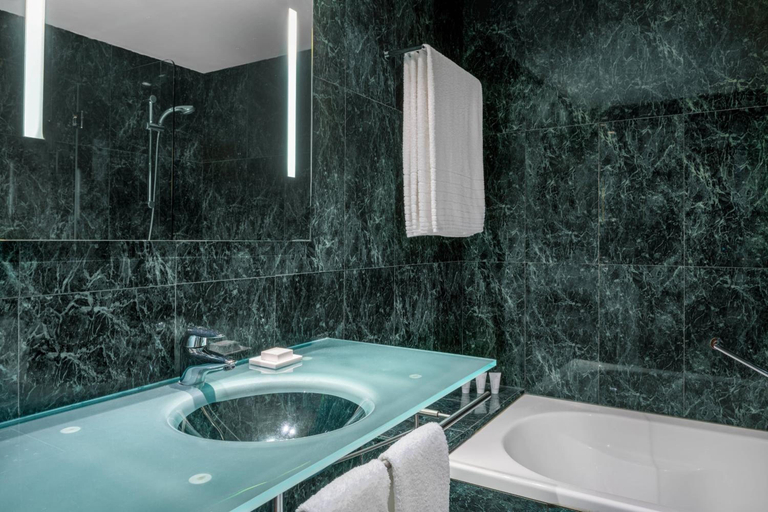 Bathroom 3, Ac Hotel Huelva, Huelva
