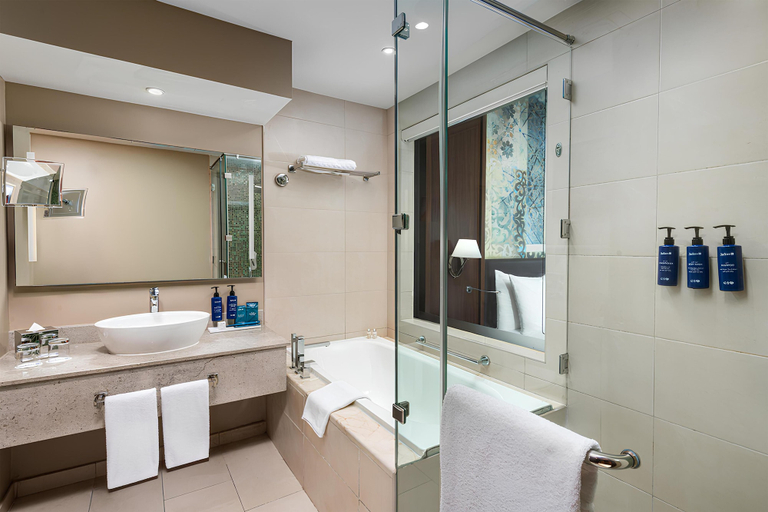 Bathroom 5, Radisson Blu Hotel & Resort, Sohar, Sohar