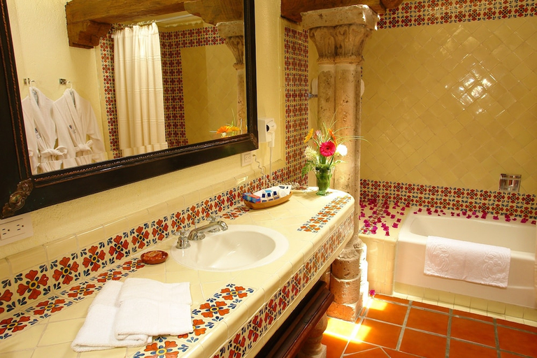 Bathroom 5, Villa Montaña Hotel & Spa Boutique, Morelia