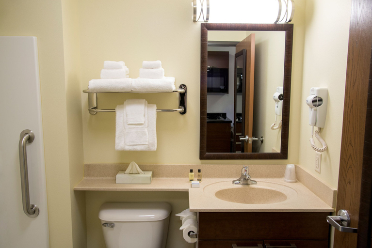 Bathroom 5, My Place Hotel-Hastings, Adams