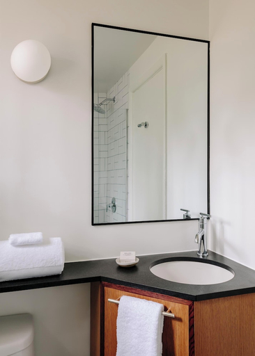 Bathroom 2, Trailborn Rocky Mountains, Larimer