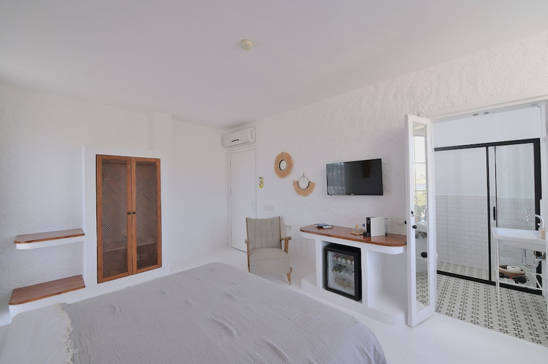 Bedroom 3, Peremere Alacati Hotel, Çeşme
