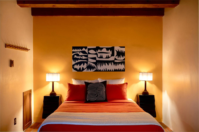Others 3, Three Studios at Canyon Base - 15min to Ski, Taos