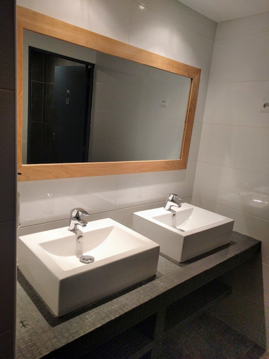 Bathroom 4, Brise de Mer, Var