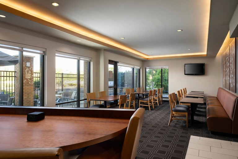 Food & Drinks 4, Towneplace Suites By Marriott Ann Arbor, Washtenaw