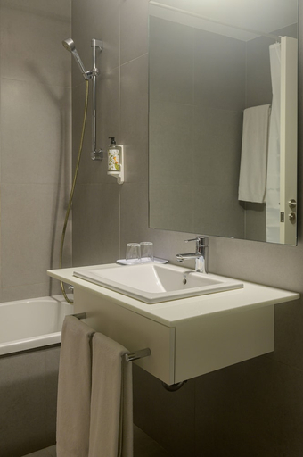 Bathroom 4, Torre Mar Hotel, Póvoa de Varzim