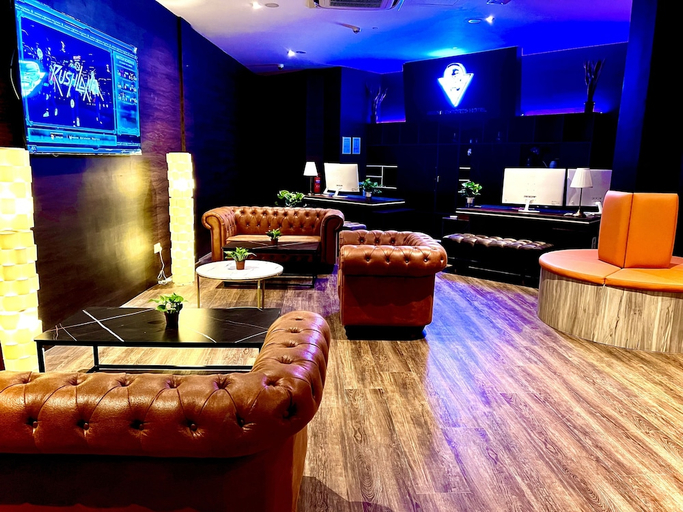 Others 5, Arena Esports Hotel Bugis, Singapura