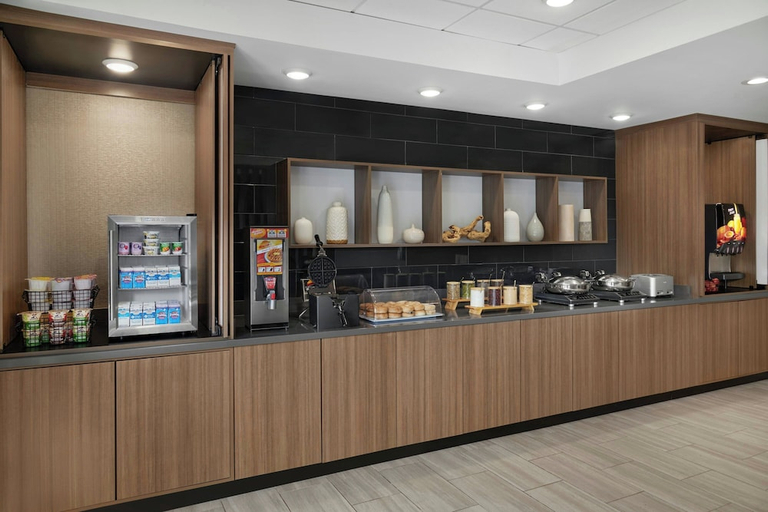 Food & Drinks 4, Springhill Suites By Marriott Lansing West, Eaton
