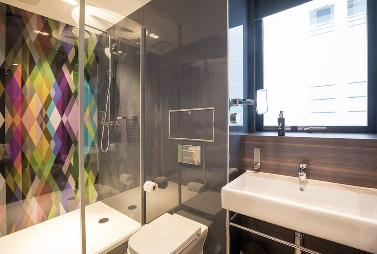 Bathroom 5, Village Hotel Basingstoke, Hampshire