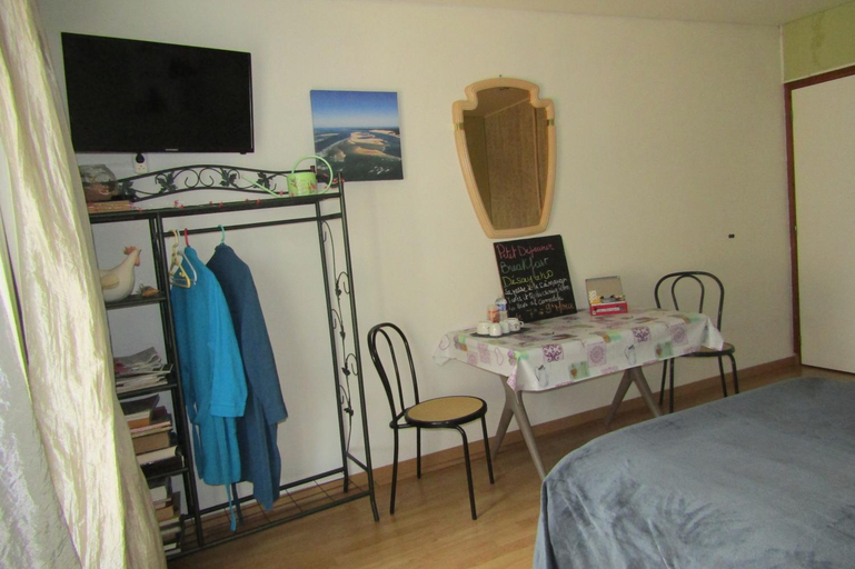 Bedroom 4, Galinat, Haute-Garonne