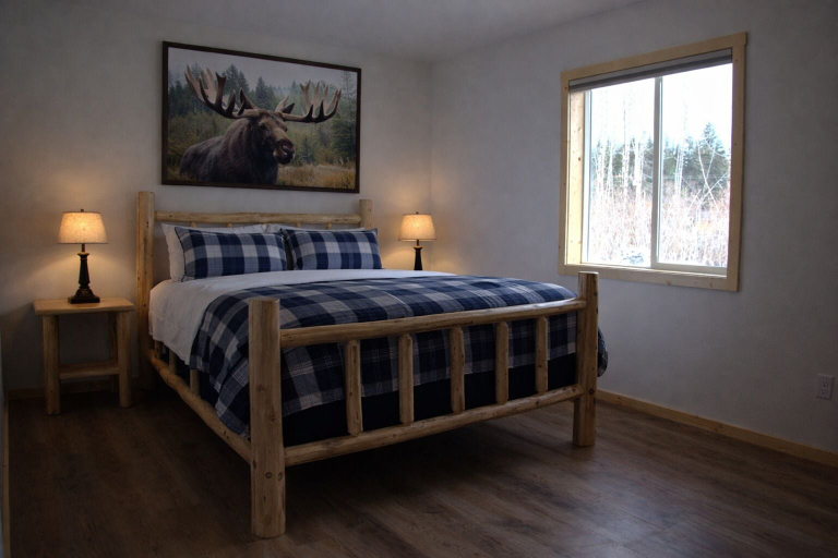 Room 3, The Cabins at Riptide Resort, Kenai Peninsula