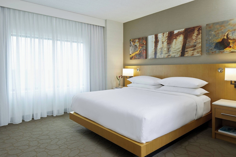 Bedroom 3, Renaissance Chicago Glenview Suites Hotel, Cook
