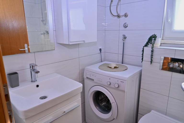 Bathroom 3, Apartments Ivano, Slivno