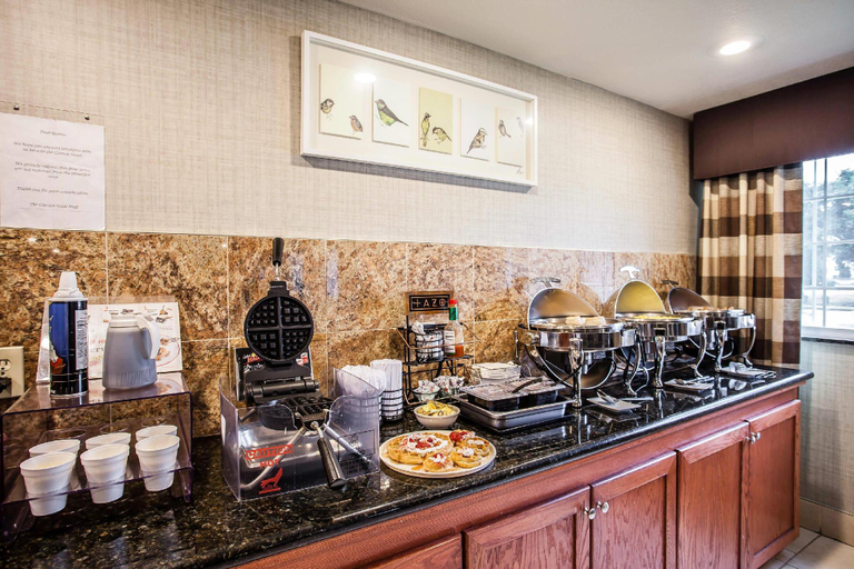 Food & Drinks 5, Clarion Inn Renton-Seattle, King