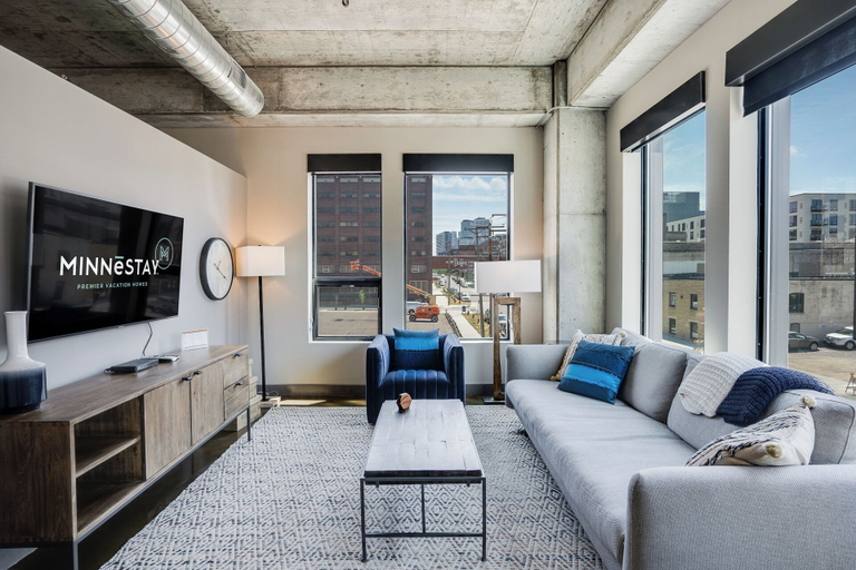 Primary image, Sable 207 - One Bedroom, Hennepin