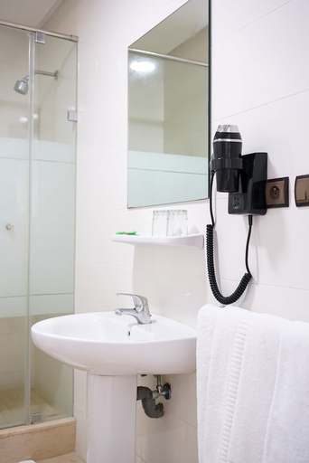 Bathroom 4, Hotel El Djenina, Tanger-Assilah
