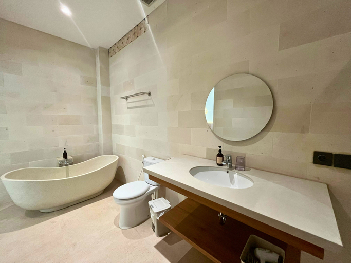 Bathroom 5, Villa Alba Duo | Pool Biasa Lembang Bandung, Bandung