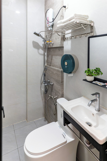 Bathroom, MH Metro Hotel, Cagayan de Oro City