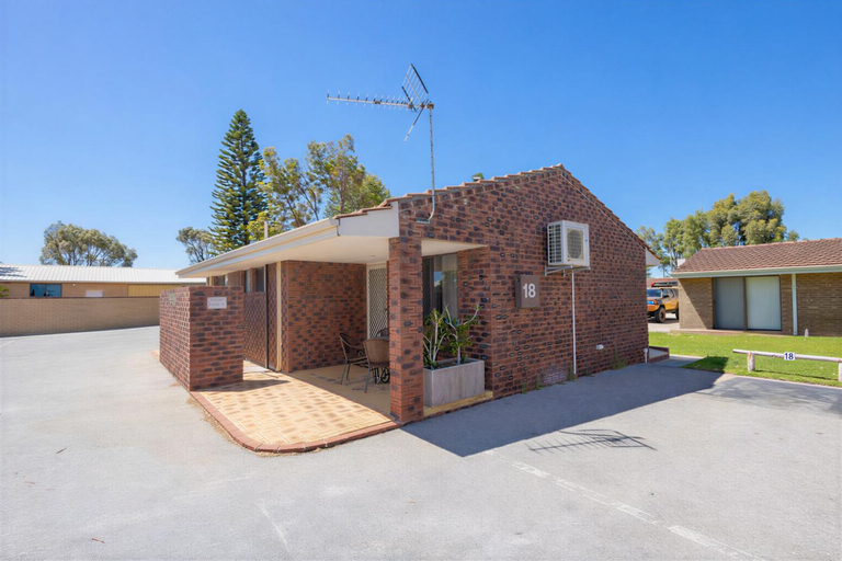Exterior & Views 2, Ocean Beach Chalet 18, Dandaragan