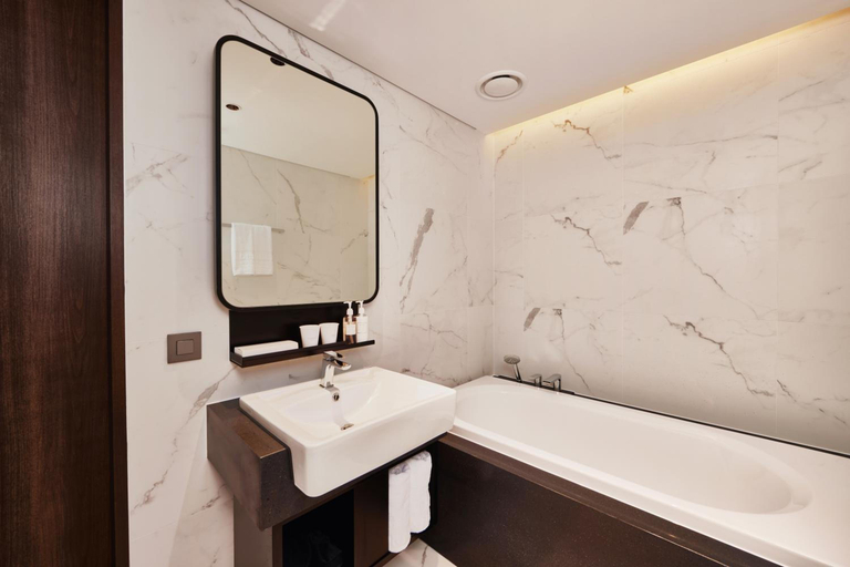 Bathroom 5, Citadines Connect Hari Busan, Yeongdo