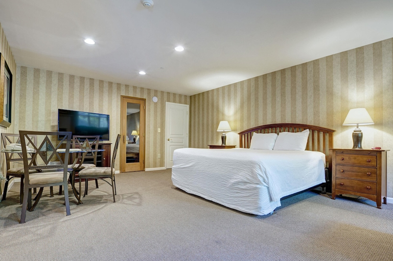 Bedroom 3, Pocono Mountain Villas MOD Collection by Sonesta, Monroe