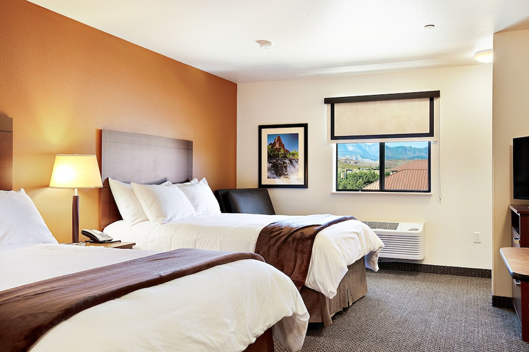 Bedroom 3, My Place Hotel Hurricane, Washington