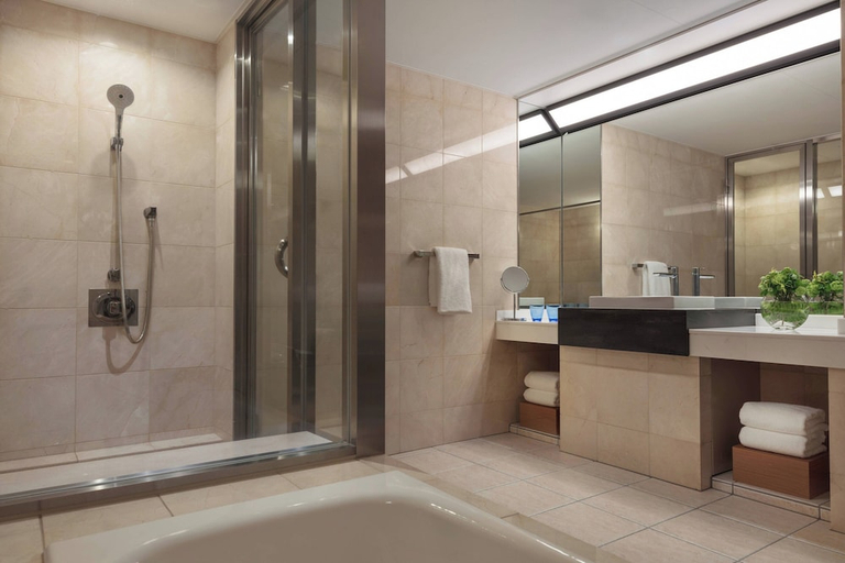 Bathroom 2, Nanki-Shirahama Marriott Hotel, Shirahama
