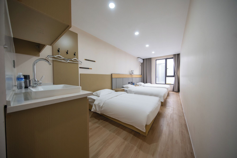 Room 5, Zhuoya Garden Hotel, Beijing