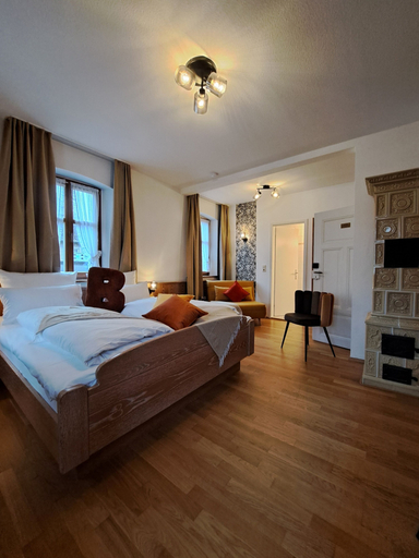 Bedroom 2, Gasthof Hotel Bezold, Ansbach