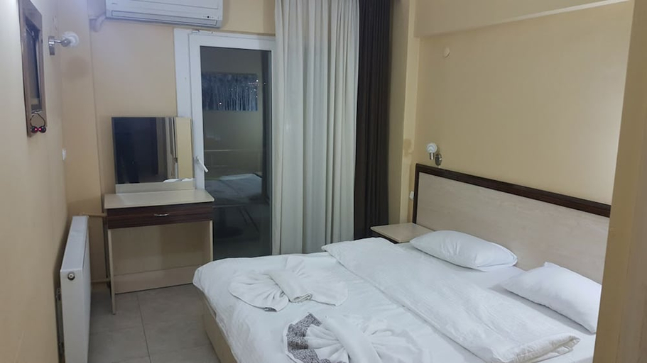 Bedroom 3, Blue Sea Hotel, Kuşadası