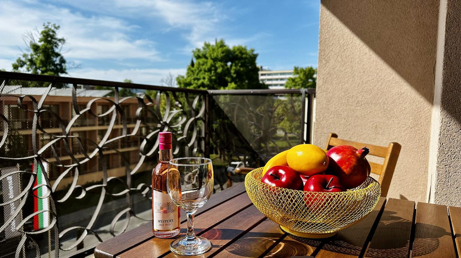 Food & Drinks, ROYAL BEACH - Private Apartments - Center of Sunny Beach, Nesebar
