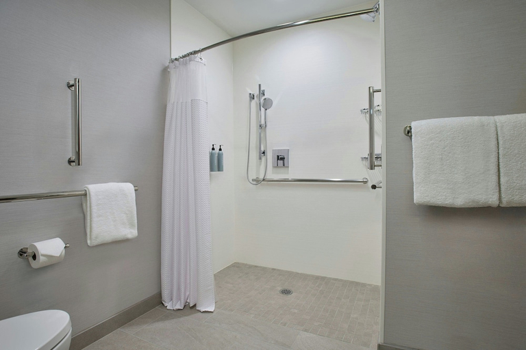 Bathroom 3, Courtyard by Marriott Wausau, Marathon