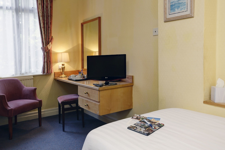 Bedroom 3, Livermead Cliff Hotel, Torbay