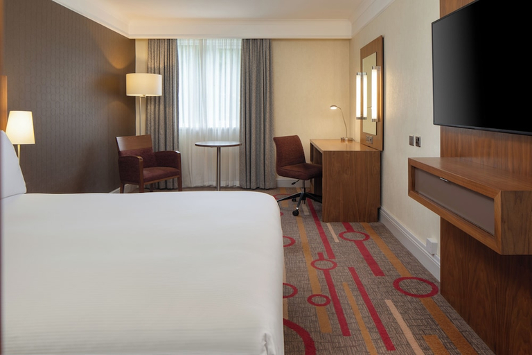 Bedroom 3, Doubletree Newbury North, West Berkshire