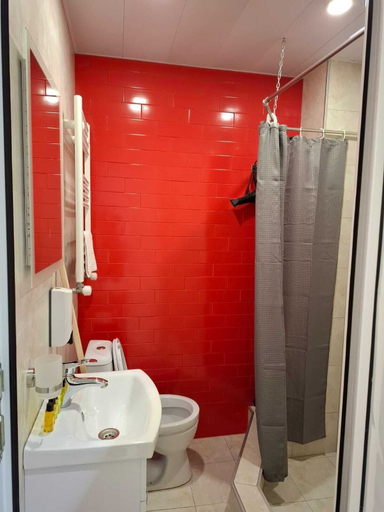 Bathroom 3, Hotel Art Nebula, Tbilisi