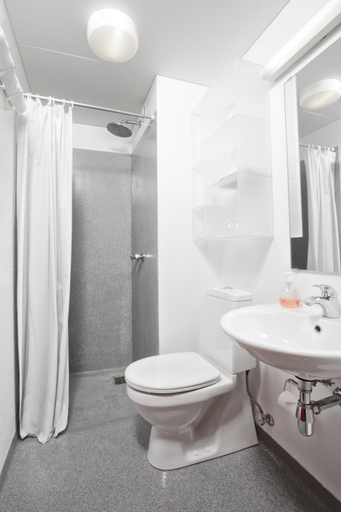 Bathroom 5, Hotel Edda Egilsstadir, Austur-Hérað