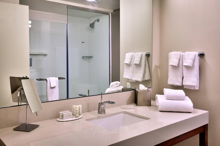 Bathroom 3, Courtyard by Marriott Ogden, Weber