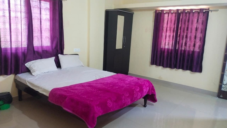 Room 3, hotel jayesh palace, Pune
