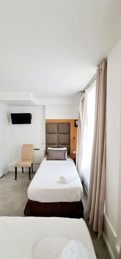 Bedroom 3, Hotel de France 18, Paris