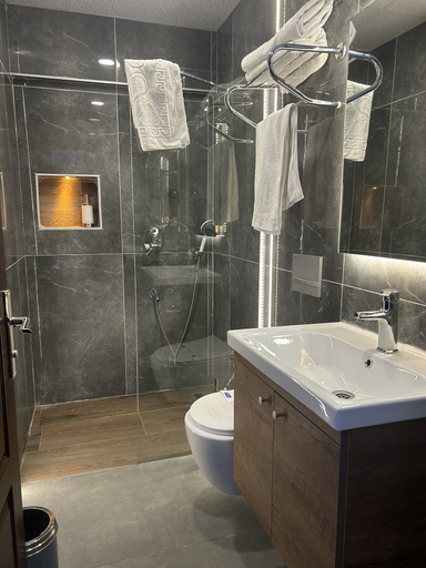 Bathroom 3, Hotel Stella, Kuşadası
