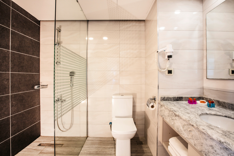 Bathroom 5, Palmin Hotel, Kuşadası