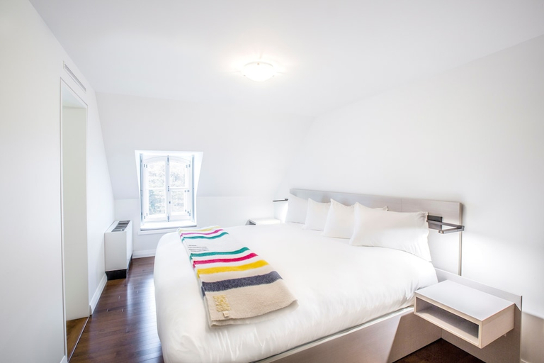 Bedroom 3, Monastère des Augustines, Communauté-Urbaine-de-Québec