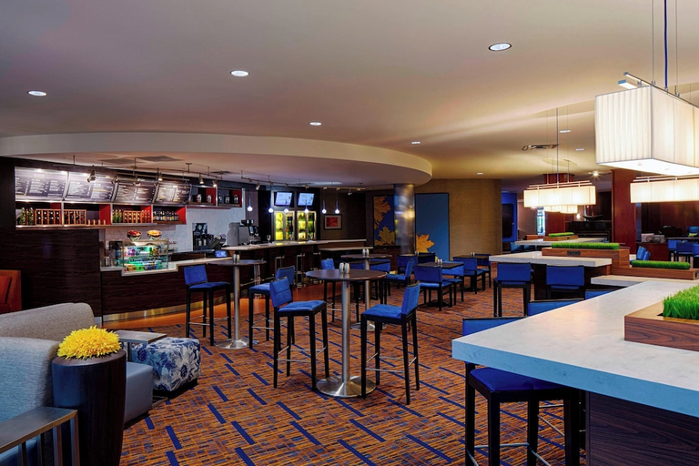 Food & Drinks 4, Courtyard by Marriott Columbus West, Franklin