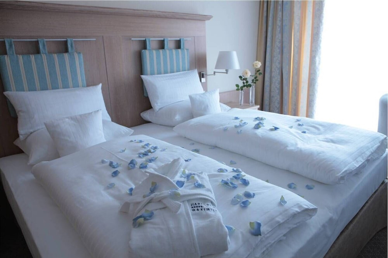 Bedroom 4, Quellness Golf Resort, Passau