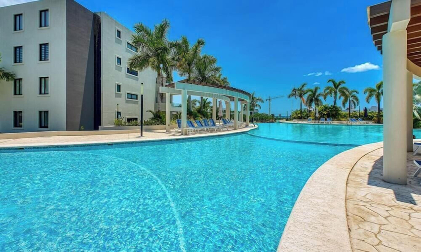 Pool 5, 2BR Condo in Bucerias - Pickleball Court - Gym, Compostela