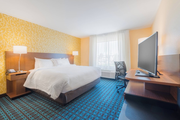 Bedroom 2, Fairfield Inn Suites Gaylord, Otsego