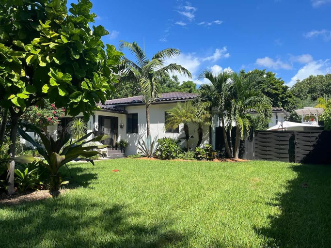 Exterior & Views 1, Biscayne Park Guest House, Miami-Dade