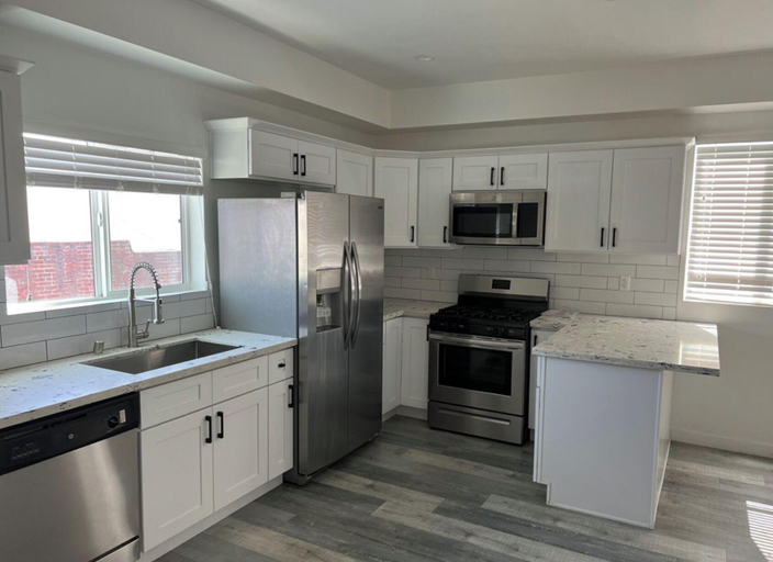 Others 4, Modern Homestay 2, Los Angeles