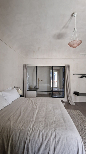Room 3, Casa Lureca, Syracuse