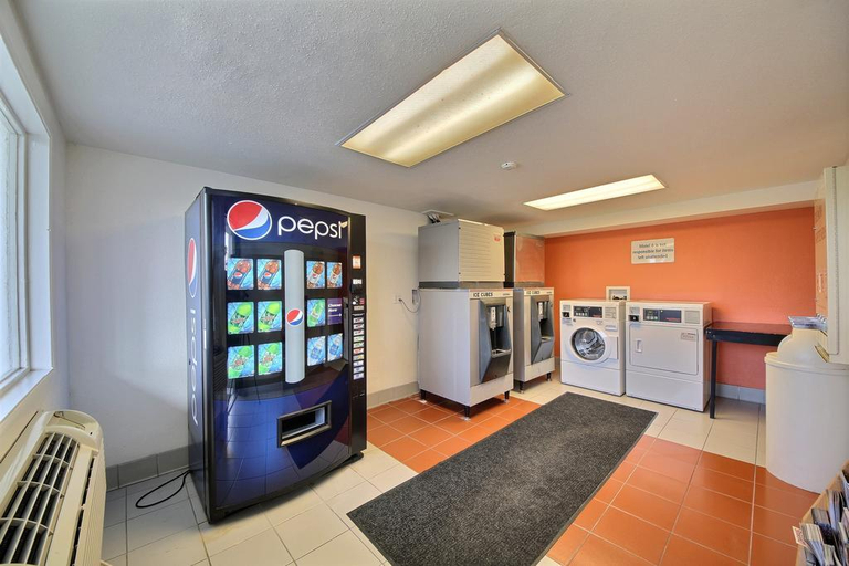 Others 5, Motel 6 South Padre Island, Cameron
